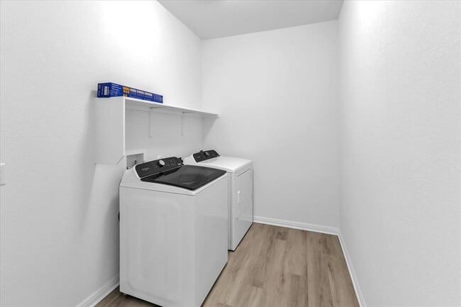 Building Photo - 5009 Hazelnut Ln