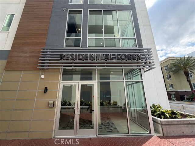 Building Photo - 168 S Monterey St