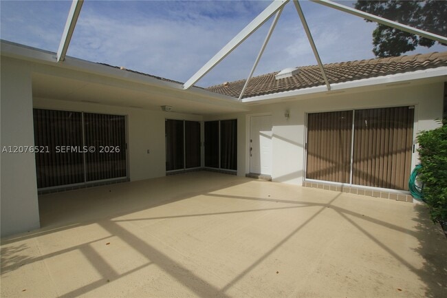 Building Photo - 4802 Water Oak Ct