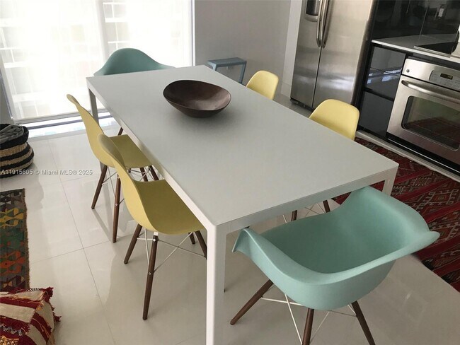 Building Photo - 31 SE 6th St