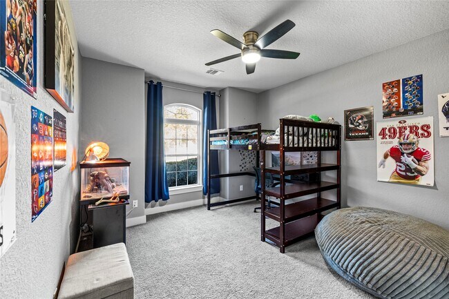 Building Photo - 11601 King George Ct