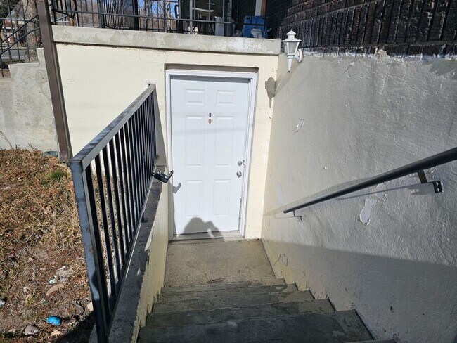 Building Photo - 7725 S 1530 W