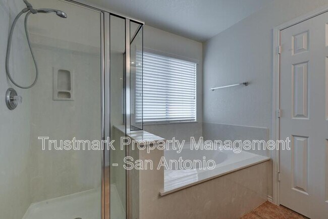 Building Photo - 10903 Dewlap Trail