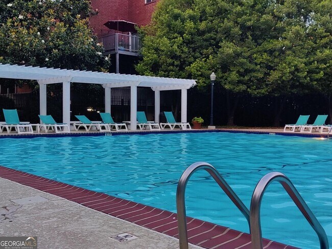 Building Photo - 387 Ralph McGill Blvd NE