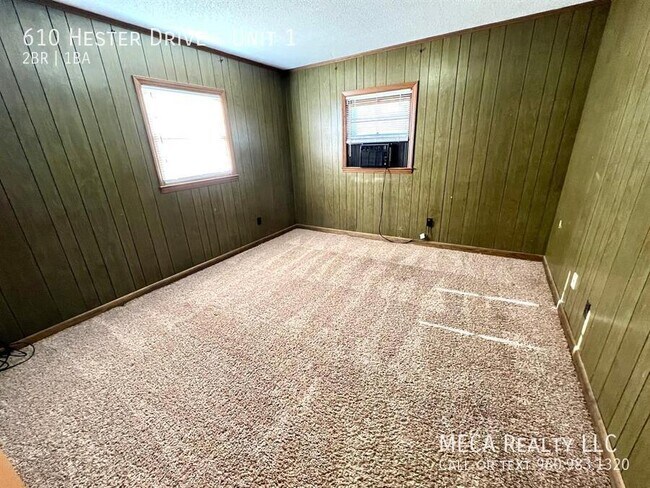 Building Photo - 610 Hester Dr