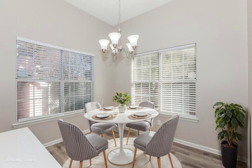 Building Photo - 7078 Shore Rd