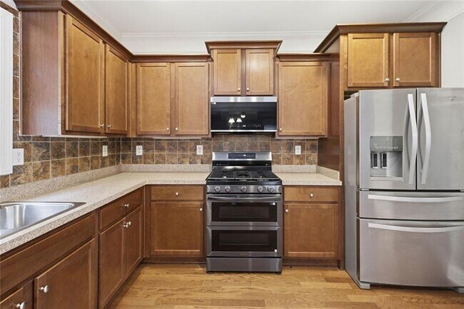Building Photo - 518 S Fortune Way