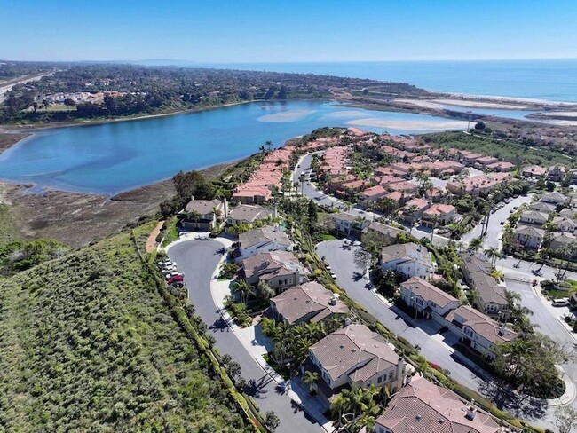 Building Photo - 7479 Mermaid Ln