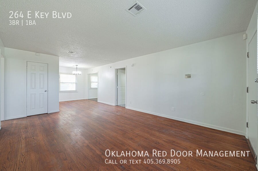 Building Photo - 264 E Key Blvd