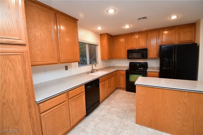 Building Photo - 11227 Andreola Ct