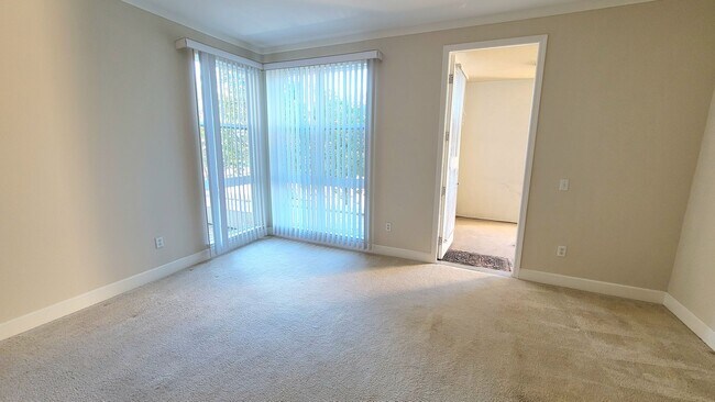 Building Photo - Epic REA - Great 1 BR/1 BA Condo w/Parking in Montebello Community of Cupertino