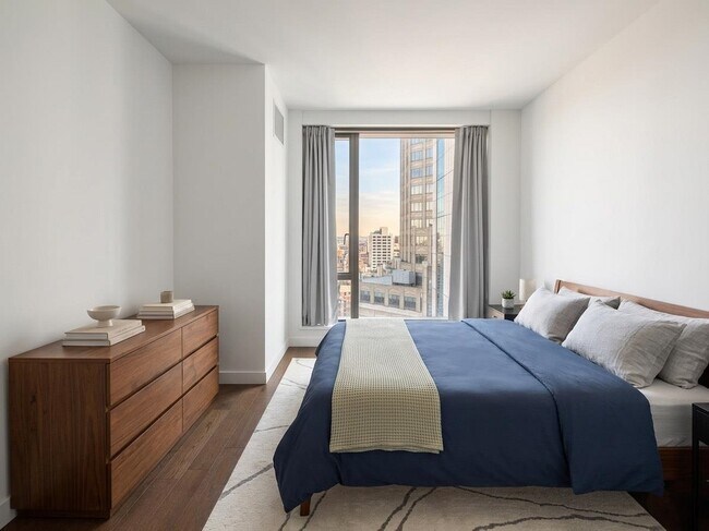 Building Photo - 99 Hudson St