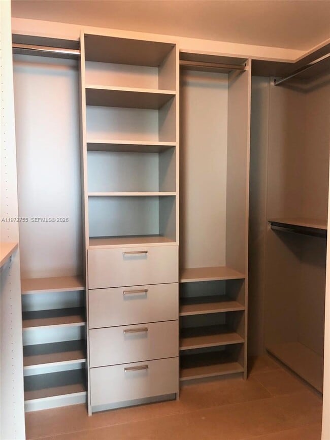 Building Photo - 3131 NE 7th Ave