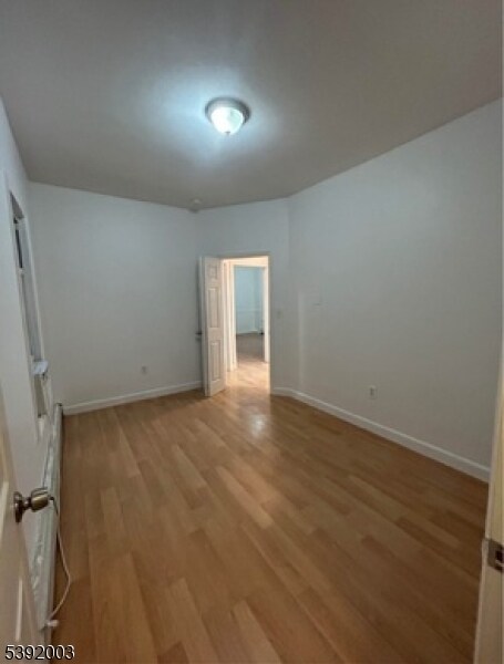 Building Photo - 466 Cortlandt St