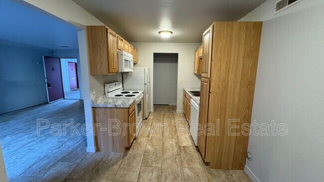 Building Photo - 3414 S 300 E