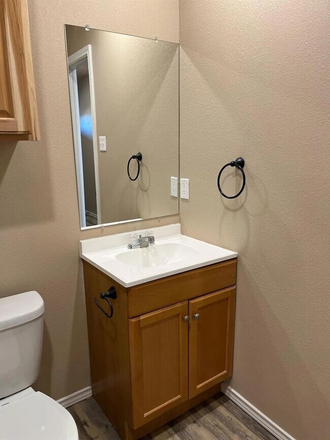 Building Photo - Single Family Home in Cypress Grove