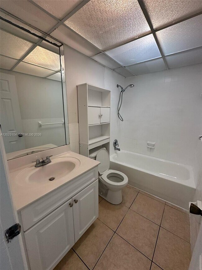Building Photo - 6930 Miami Gardens Dr