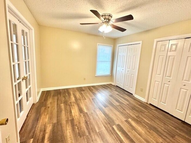 Building Photo - Open House, Friday , May 16 2025 1 PM to 4 PM