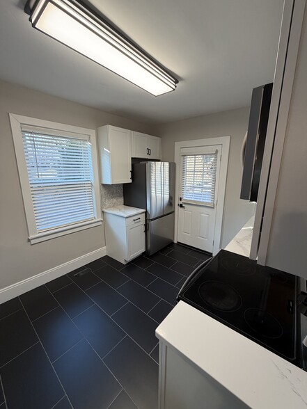 Building Photo - 2544 Williams Ave