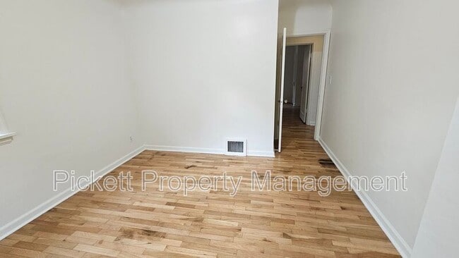 Building Photo - 139 S Lafayette Ave