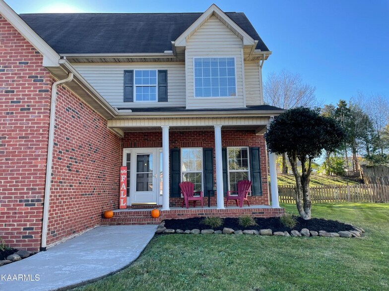 Building Photo - 505 Pebble Creek Rd