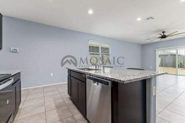 Building Photo - 35349 W San Alvarez Ave