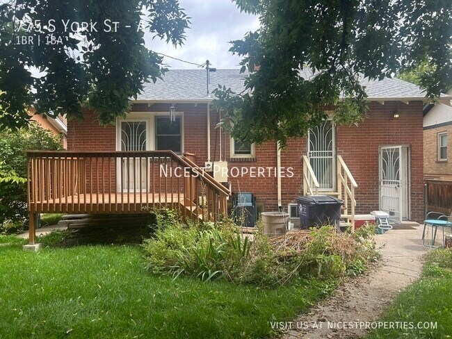 Building Photo - 775 S York St