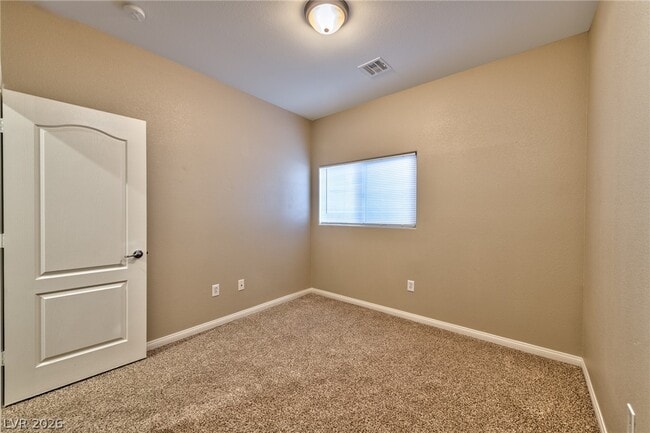 Building Photo - 2116 Mistle Thrush Dr