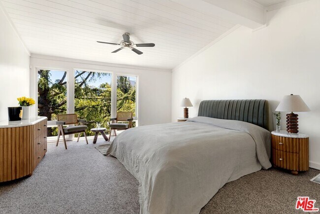 Building Photo - 2251 Sunset Heights Dr