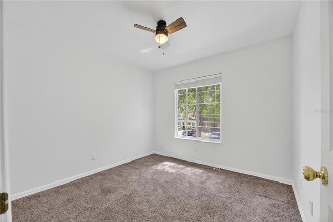 Building Photo - 10737 Keys Gate Dr