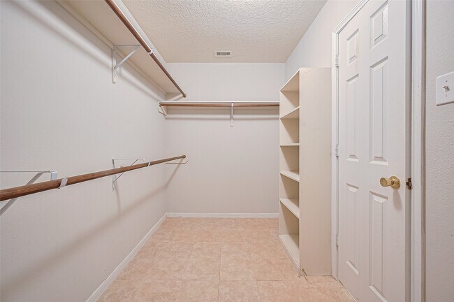 Building Photo - 20646 Ricewood Village Trail