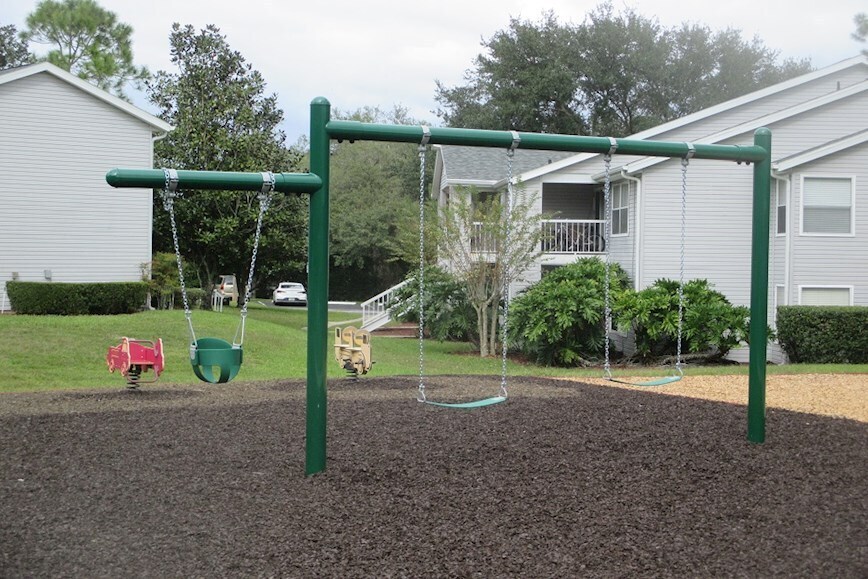 Building Photo - 2592 Grassy Point Dr