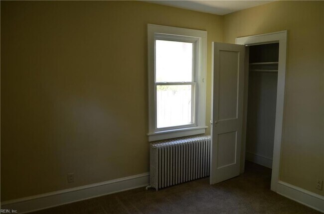 Building Photo - 5905 Hampton Blvd