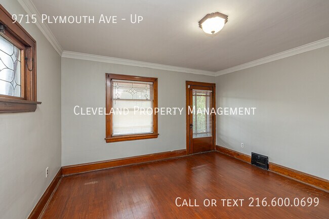 Building Photo - 9715 Plymouth Ave