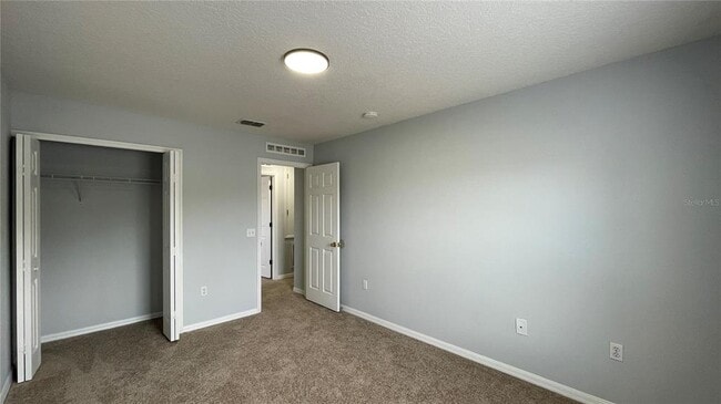Building Photo - 205 Jocelyn Dr