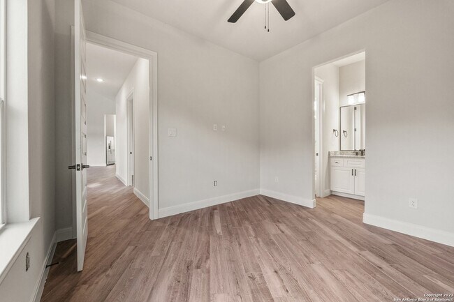 Building Photo - 118 Cap Rock Dr