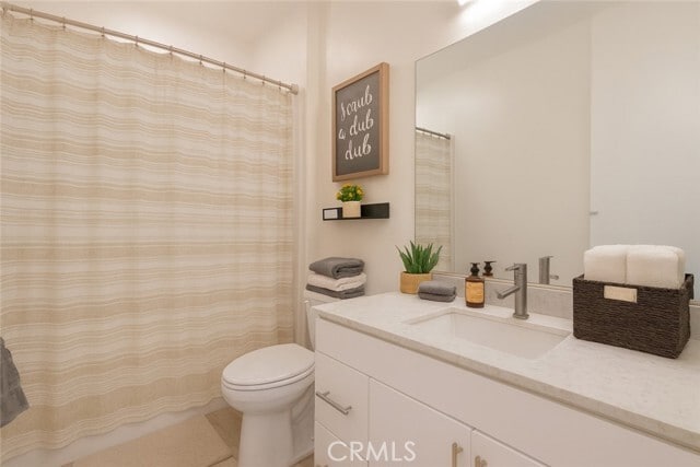 Building Photo - 2700 E Chaucer St