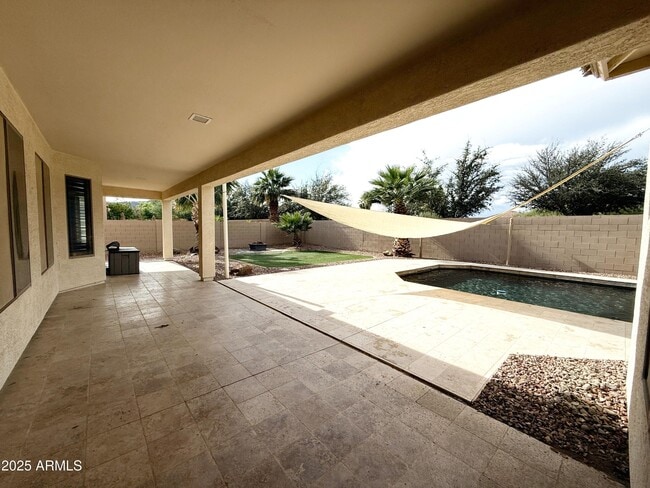 Building Photo - 7408 S 26th Ln