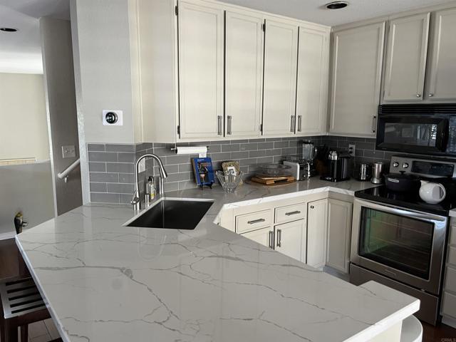 Building Photo - 4337 Nobel Dr