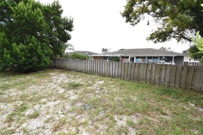 Building Photo - 7830 Jasmine Blvd