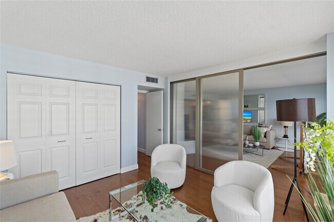 Building Photo - 3500 Galt Ocean Dr