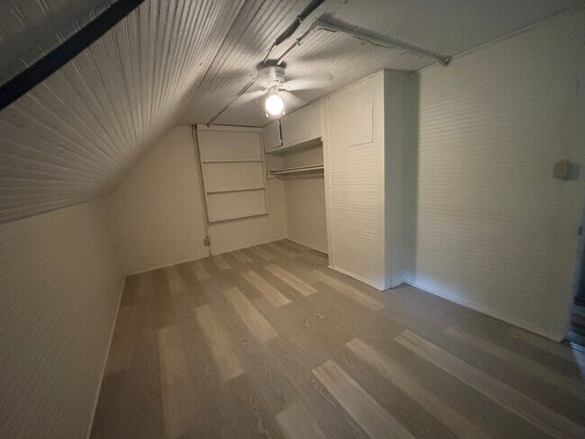 Building Photo - 201/203 Grove Avenue