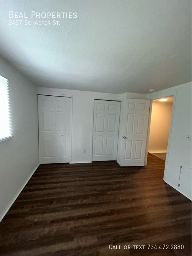 Building Photo - 2437 Schaefer St