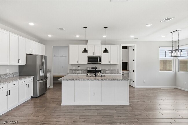 Building Photo - 8269 Skye Highlands St