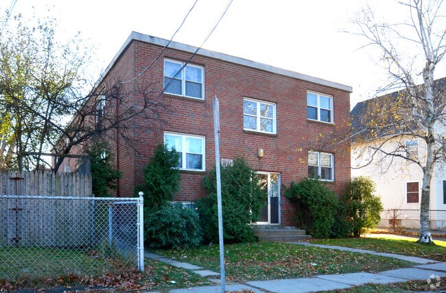 Building Photo - Carpenter Street Apartments