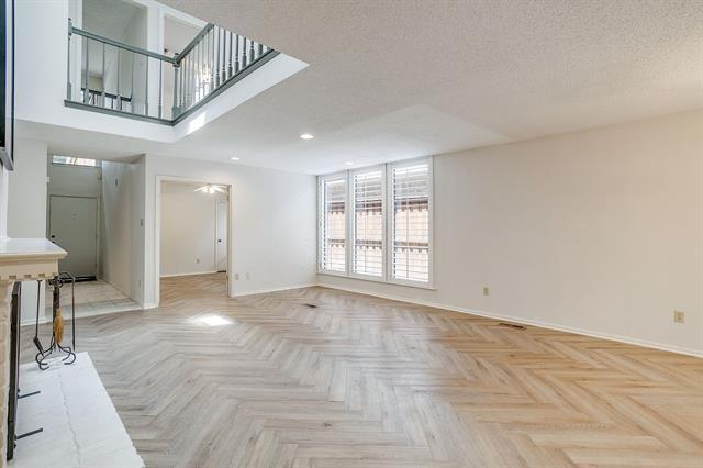 Building Photo - 5605 Collinwood Ave