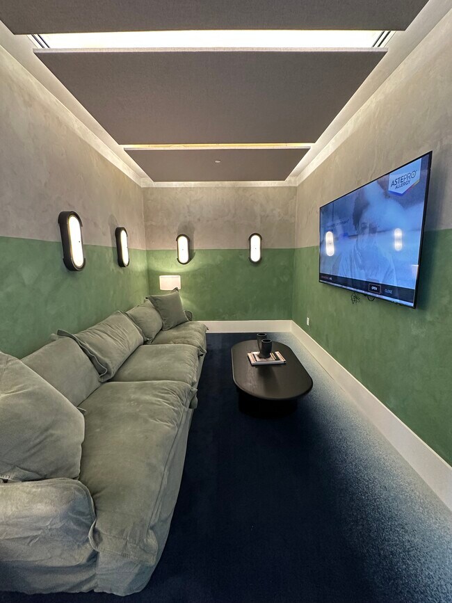 Building Photo - 3242 NW 3rd Ave