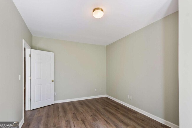 Building Photo - 4565 Ashmore Cir