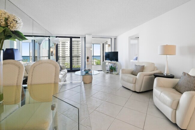 Building Photo - 3420 S Ocean Blvd