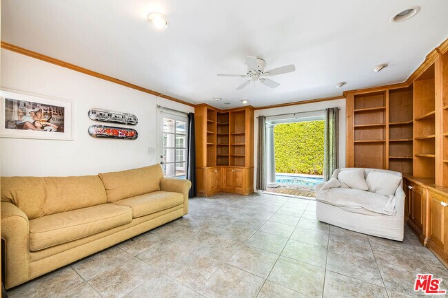 Building Photo - 1308 N Ogden Dr